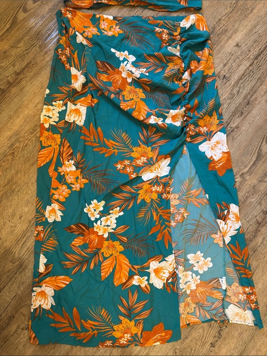 SHEIN Dresses & Skirts - SHEIN Teal Floral Wrap Skirt with Orange and White Blooms and top! (Set)